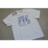 COLIMBO ノーウォークコットンプリントTシャツ「C.S.G.CLUB」柄