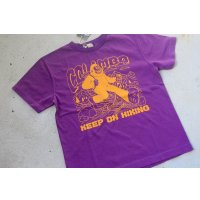 COLIMBO ノーウォークコットンプリントTシャツ「BIGFOOT HIKKING」柄