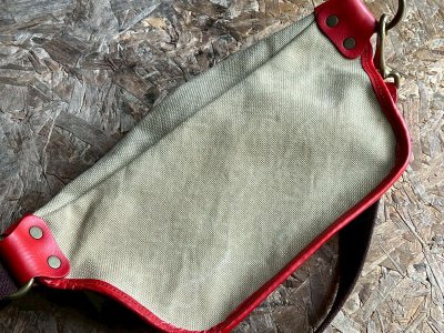 画像2: 池之端銀革店 Crampイタリアンシュリンクレザー×キャンバス ポケットバッグ