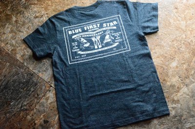 画像3: 期間限定15周年☆BLUE FIRST STAR×HERNIIヘザーグレーコラボTシャツ「キジムナー×ココペリ」柄