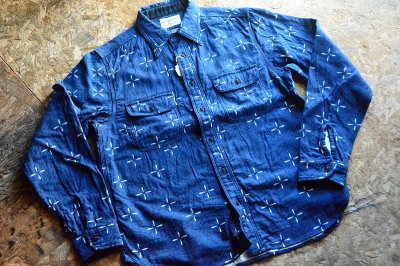 画像1: サムライジーンズ 業平菱金魚柄ジャガードワークシャツ