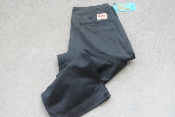 画像1: STRASSBURGER & CO限定生産チャコール色「Dads BBQ」T/C ルーズストレートチノトラウザー (1)