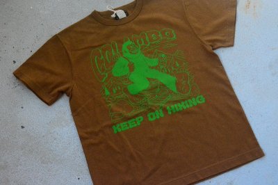 画像3: COLIMBO ノーウォークコットンプリントTシャツ「BIGFOOT HIKKING」柄